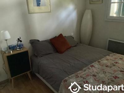 Chambre - 15 m² - 1 pièce