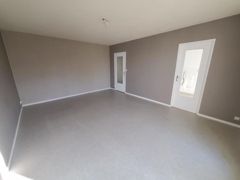 Appartement ancien - 67 m² - 3 pièces