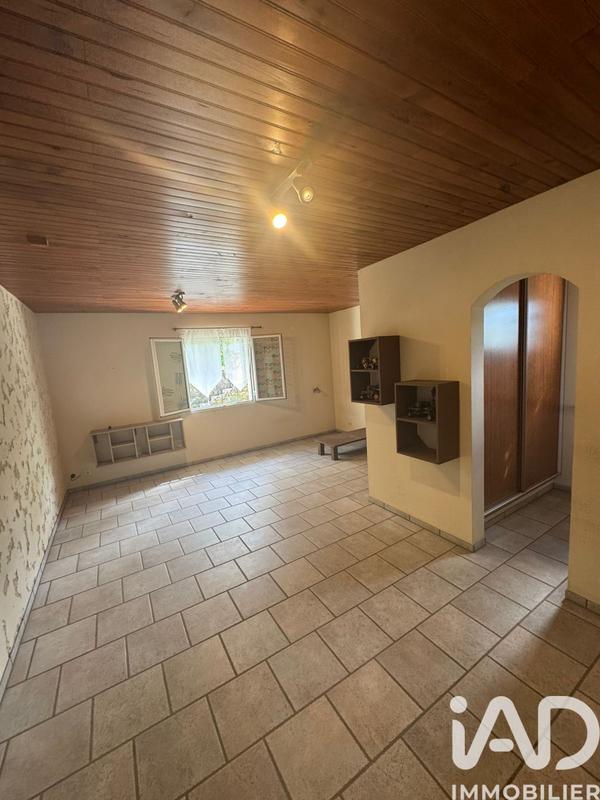 Maison - 246 m² - 6 pièces