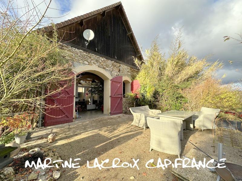 Maison - 180 m² - 8 pièces