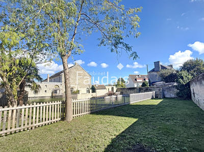 Maison - 200 m² - 11 pièces