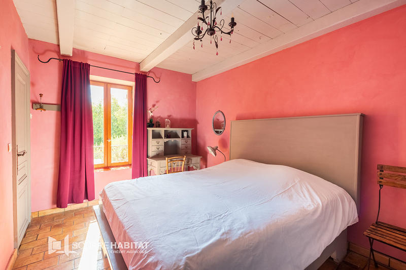 Maison - 254 m² - 8 pièces