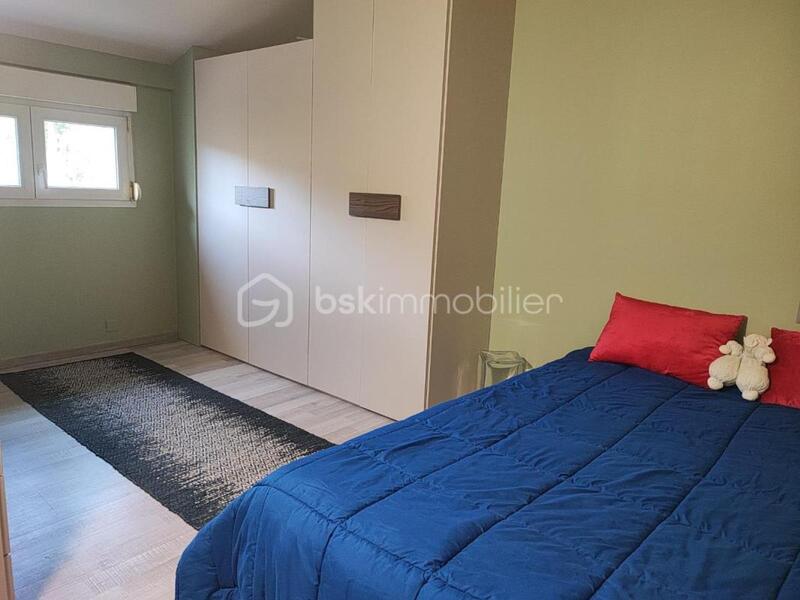 Maison - 258 m² - 6 pièces