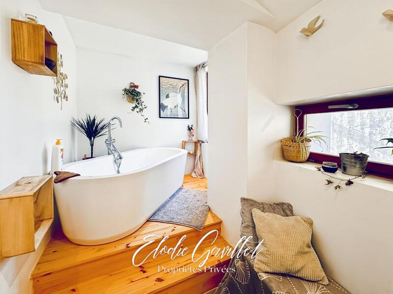 Maison - 122 m² - 5 pièces