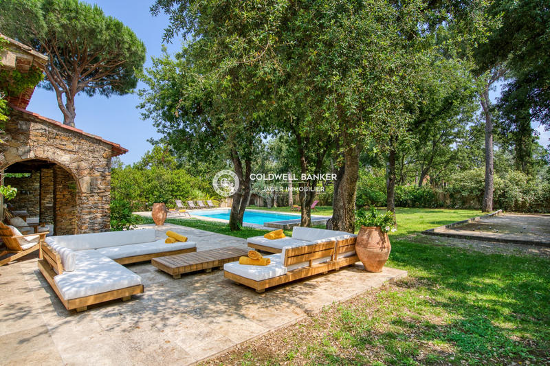 Villa - 200 m² - 6 pièces