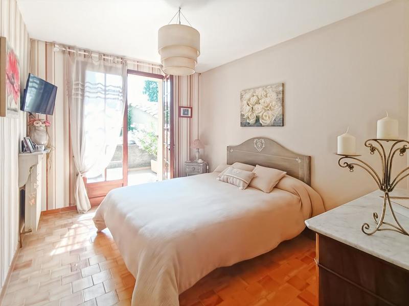 Maison - 262 m² - 8 pièces