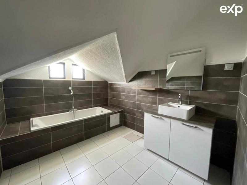 Maison - 310 m² - 8 pièces