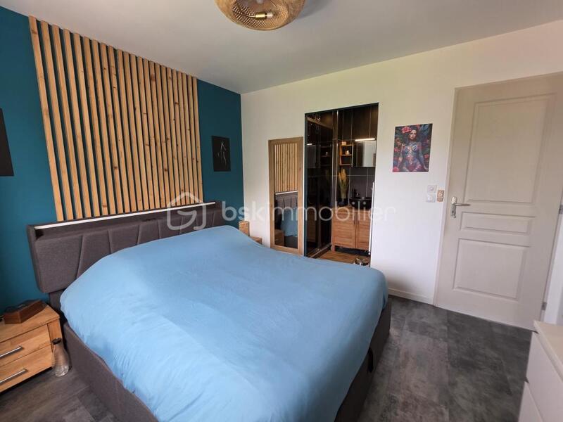 Maison traditionnelle - 117 m² - 5 pièces