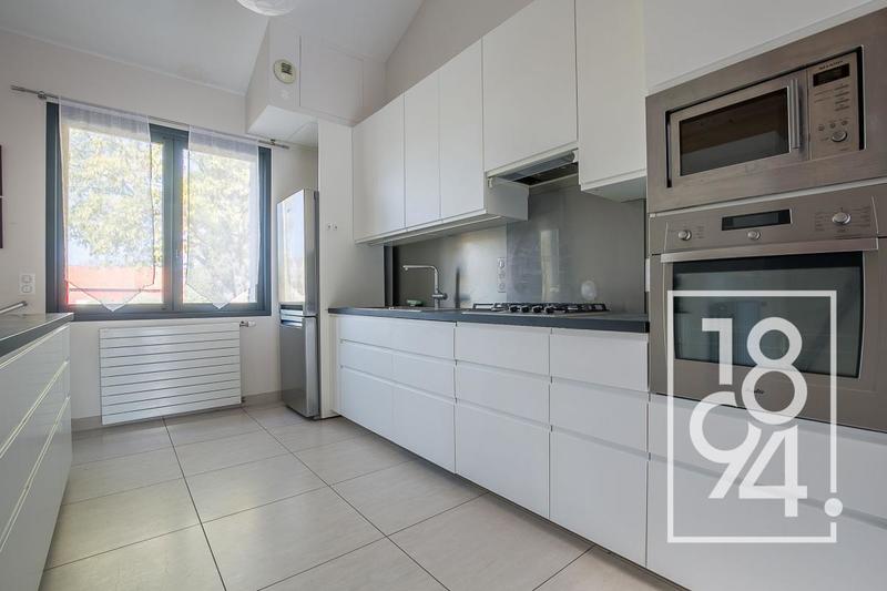 Maison - 160 m² - 7 pièces