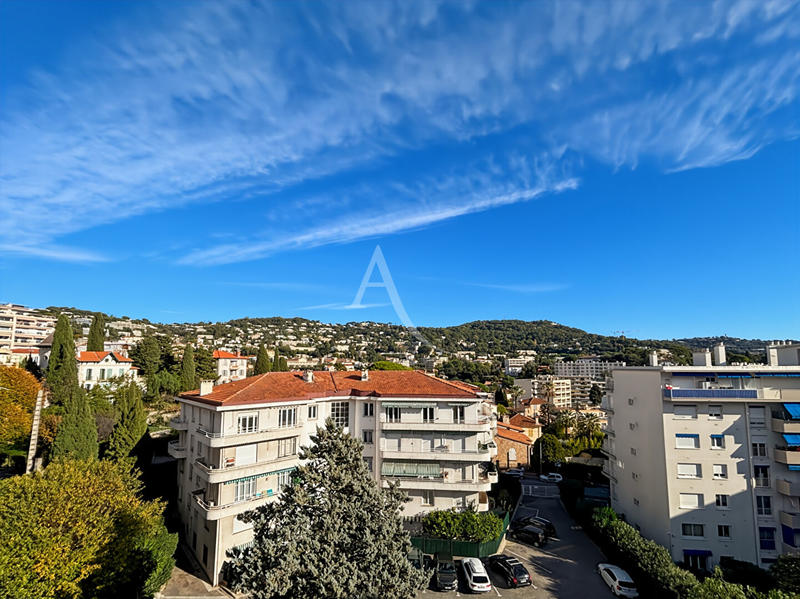 Appartement - 81 m² - 3 pièces