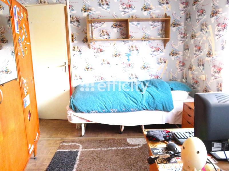 Maison - 80 m² - 5 pièces