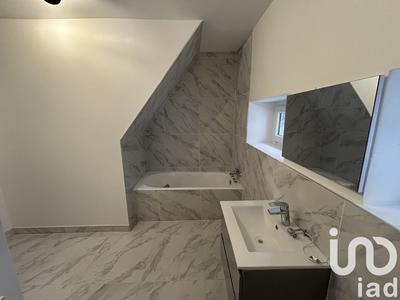 Maison - 93 m² - 5 pièces