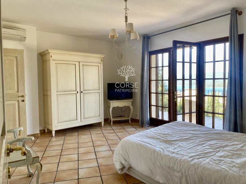 Villa - 282 m² - 7 pièces