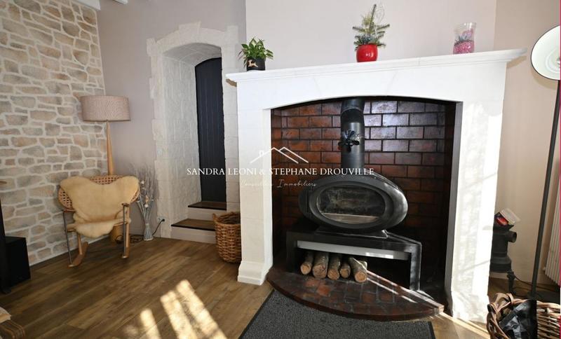 Maison - 220 m² - 8 pièces