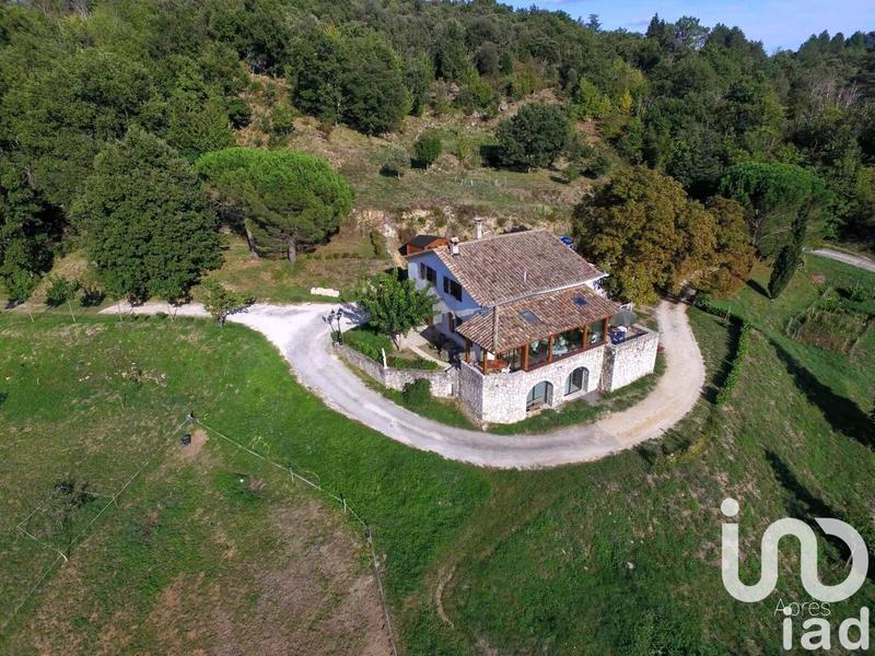 Maison - 160 m² - 6 pièces