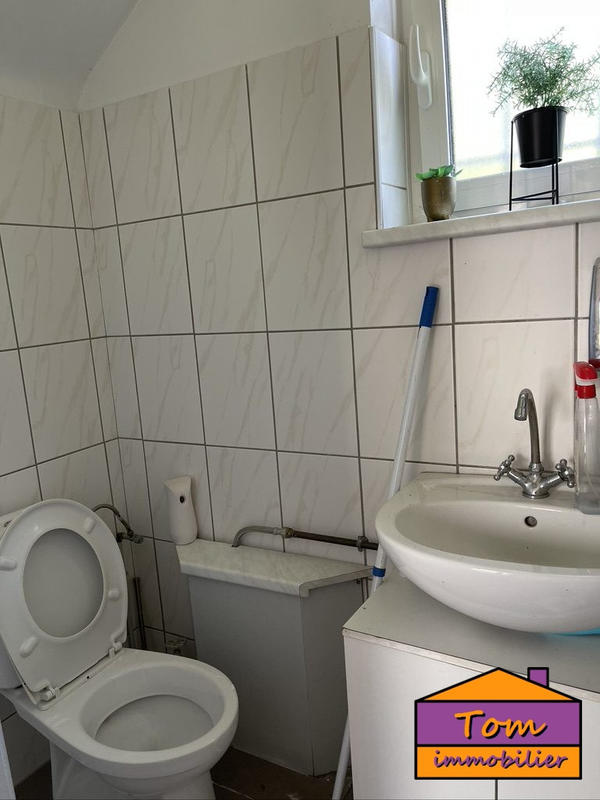 Local commercial - 83 m² - 2 pièces