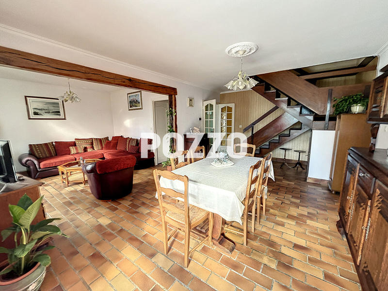 Maison - 102 m² - 5 pièces