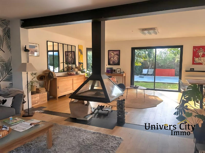 Maison - 156 m² - 7 pièces