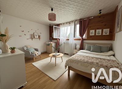 Maison - 139 m² - 6 pièces