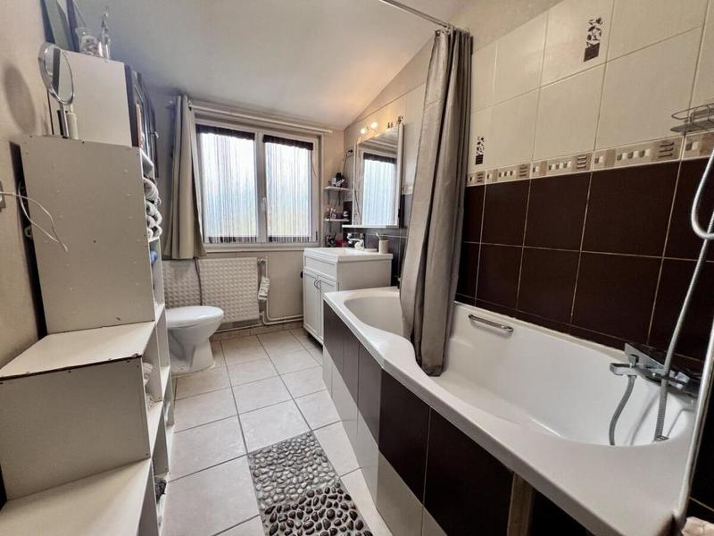 Maison - 101 m² - 5 pièces