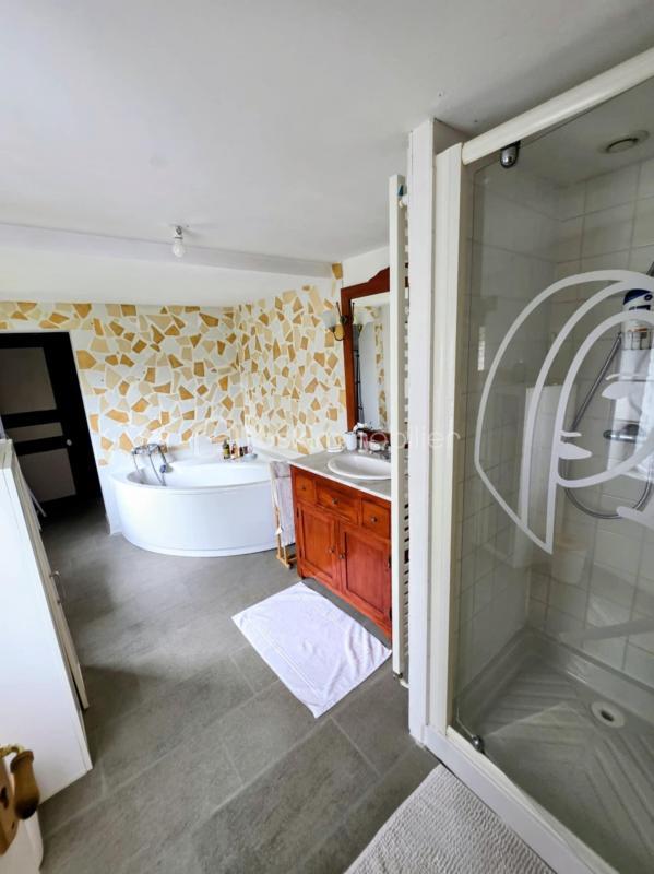 Maison - 127 m² - 5 pièces