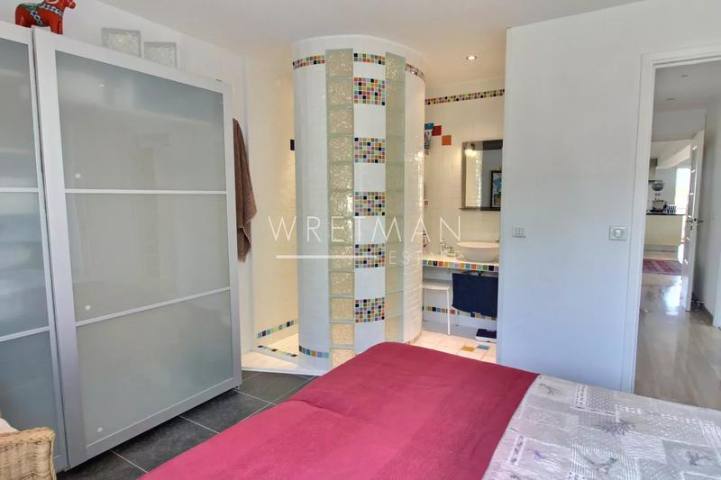 Appartement - 91 m² - 4 pièces