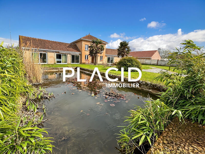 Maison - 240 m² - 5 pièces