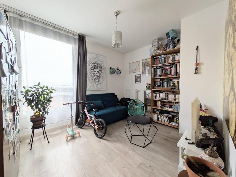 Appartement - 82 m² - 4 pièces