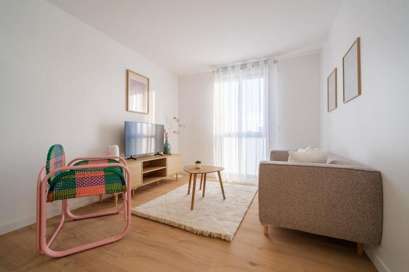 Chambre - 12 m² - 1 pièce