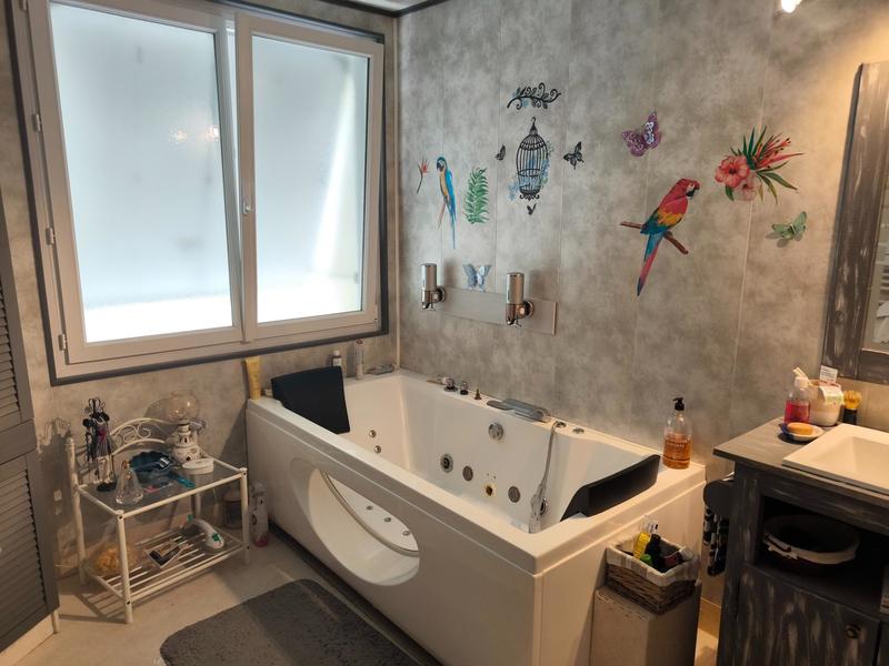 Maison - 92 m² - 3 pièces