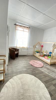 Maison - 80 m² - 5 pièces