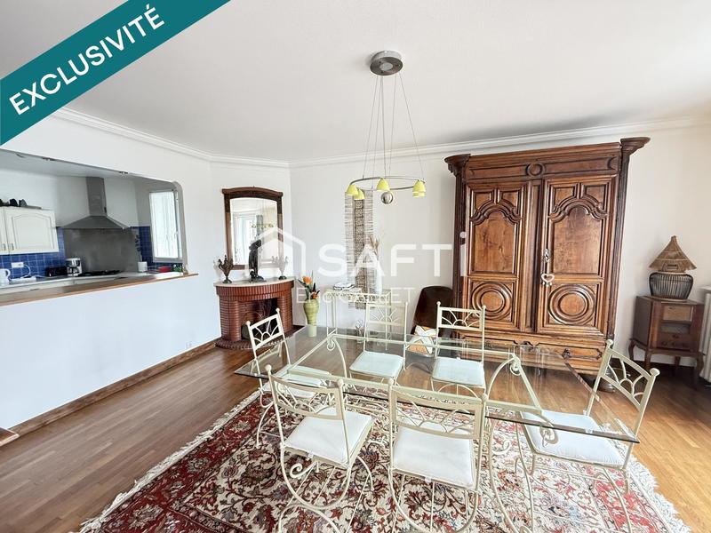 Maison - 235 m² - 7 pièces