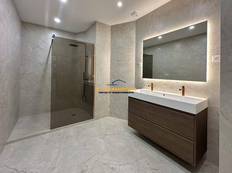 Duplex - 178 m² - 5 pièces