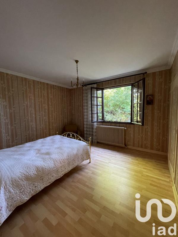 Maison - 230 m² - 6 pièces