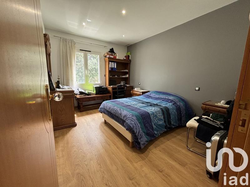 Maison - 180 m² - 6 pièces