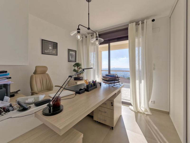 Villa - 280 m² - 7 pièces