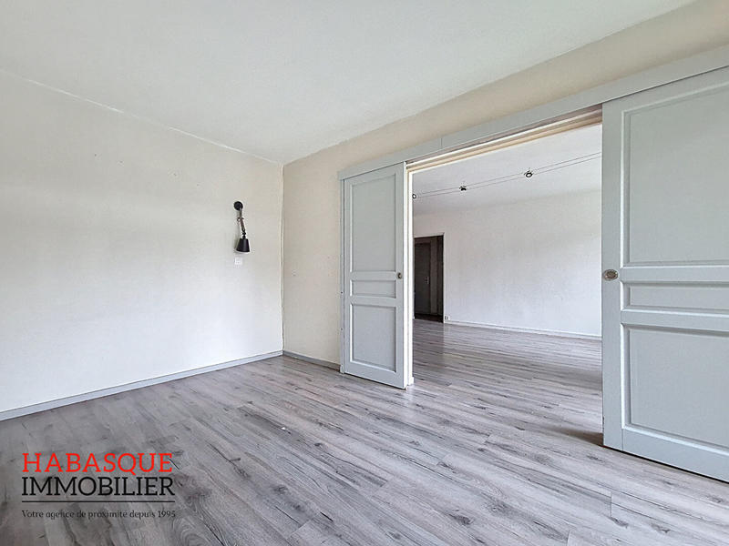 Appartement - 89 m² - 5 pièces