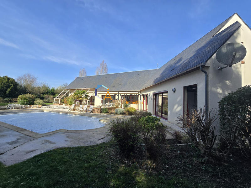 Villa - 260 m² - 6 pièces