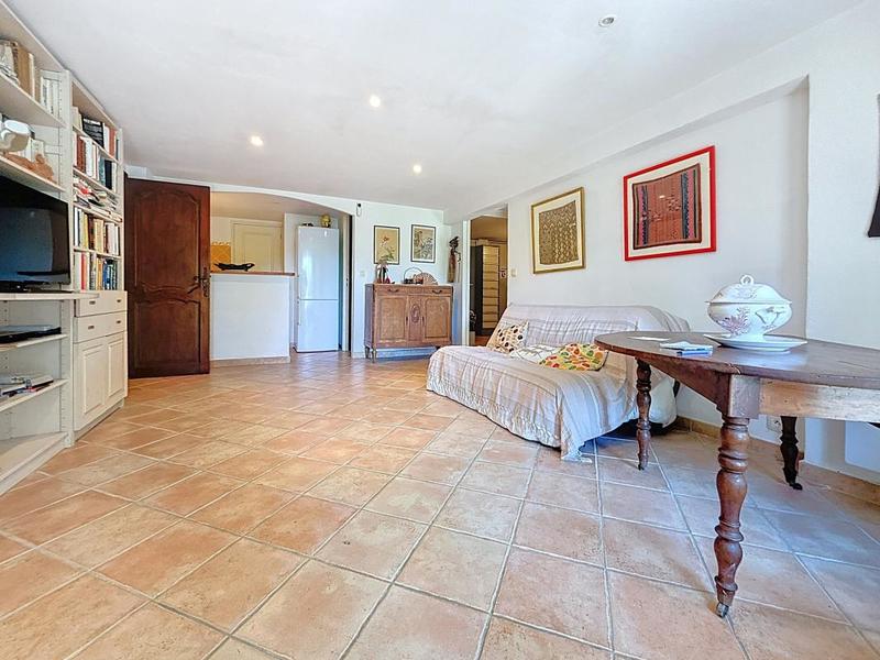 Maison - 177 m² - 7 pièces