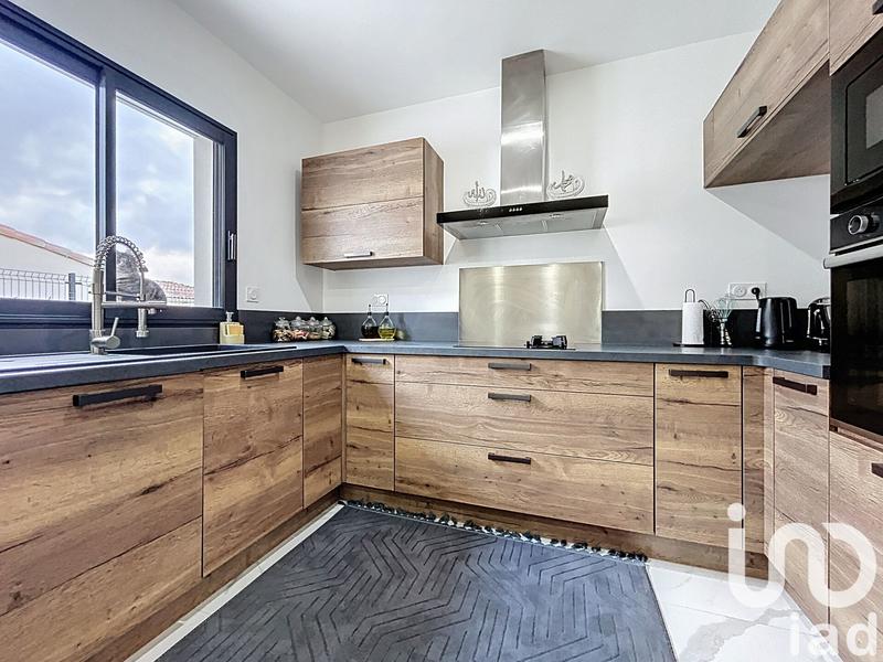 Maison - 140 m² - 5 pièces