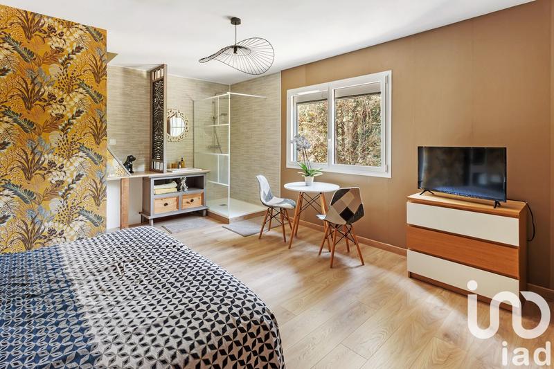 Maison - 190 m² - 7 pièces