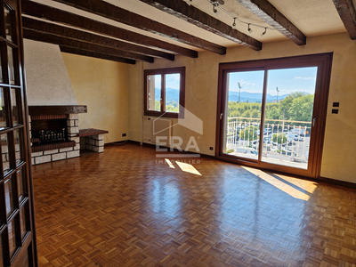 Appartement - 108 m² - 4 pièces