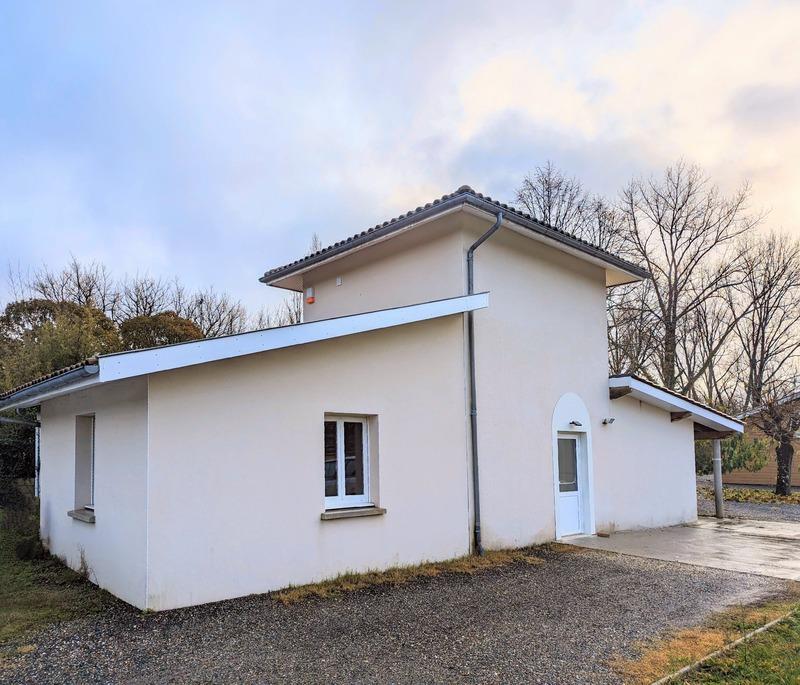 Propriété - 330 m² - 11 pièces