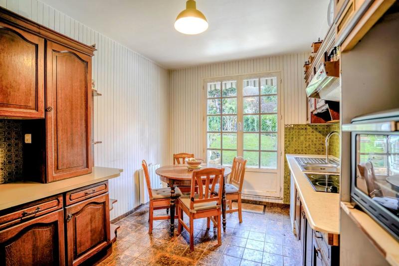 Maison - 137 m² - 7 pièces