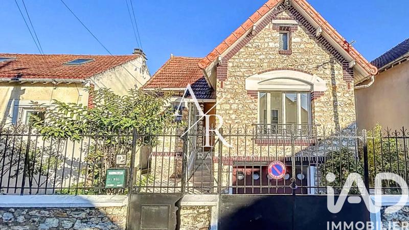 Maison - 85 m² - 4 pièces