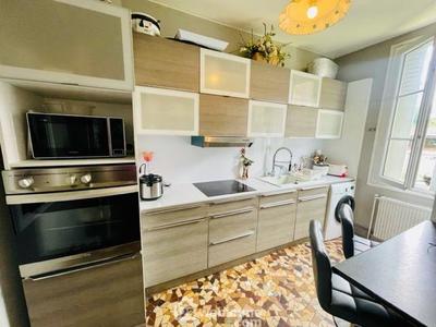 Maison de ville - 90 m² - 3 pièces