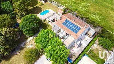 Maison - 303 m² - 19 pièces