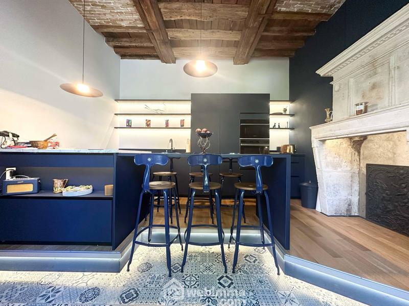 Maison de maîtres - 341 m² - 8 pièces