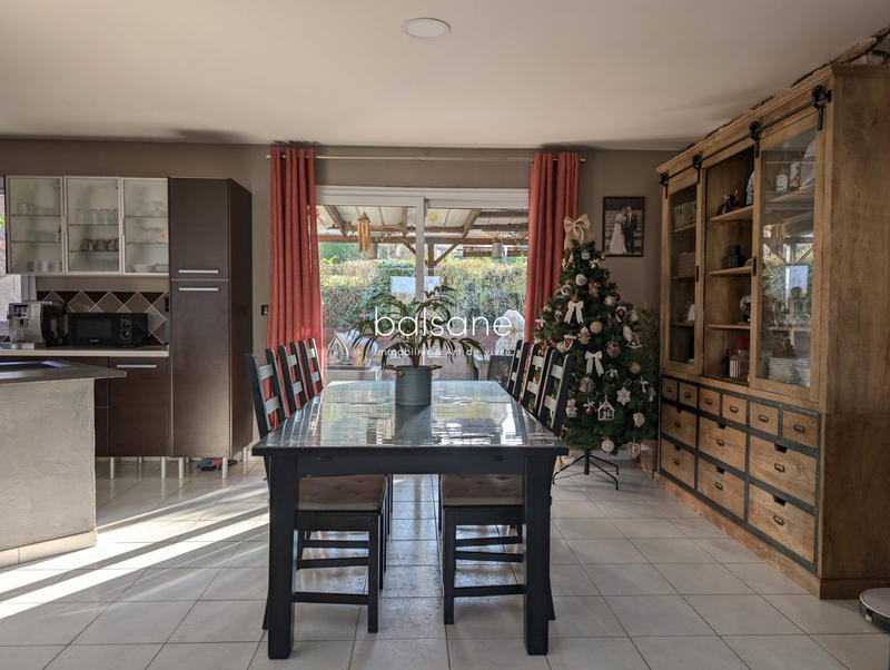 Maison traditionnelle - 90 m² - 5 pièces