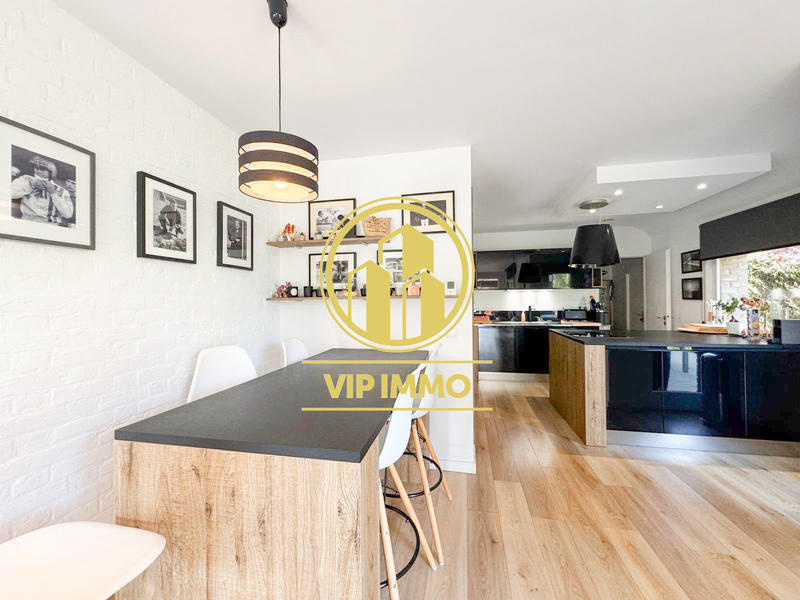 Maison - 141 m² - 5 pièces